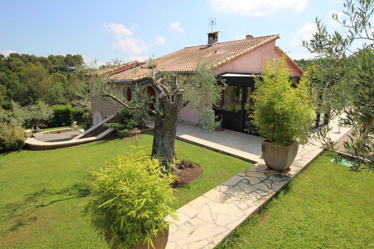 Villa Jalna Chambre, Suites Et Appartement Roquefort-les-Pins Extérieur photo