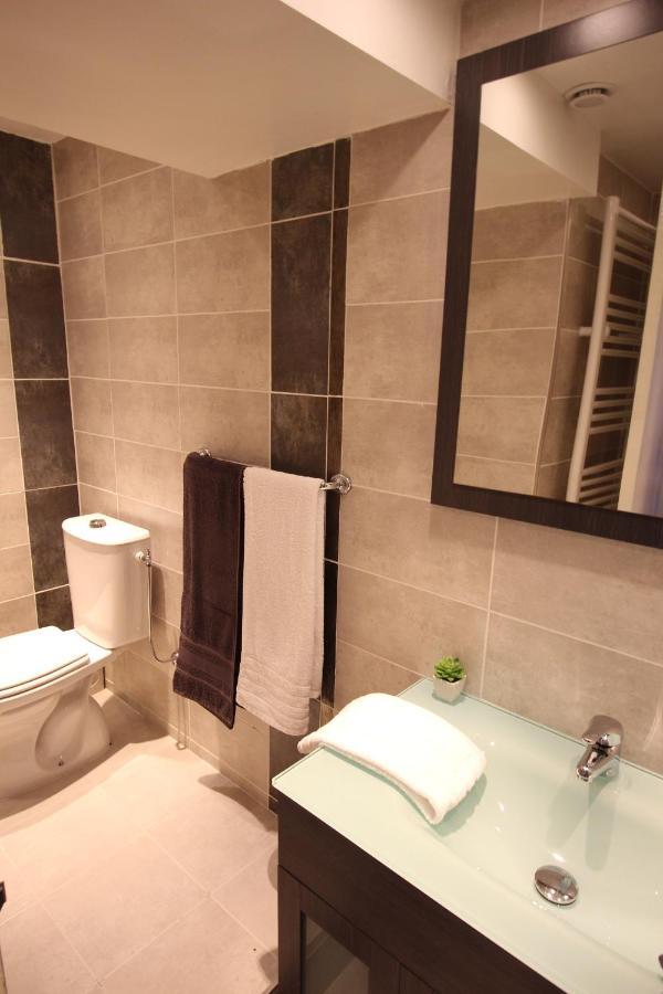 Villa Jalna Chambre, Suites Et Appartement Roquefort-les-Pins Extérieur photo
