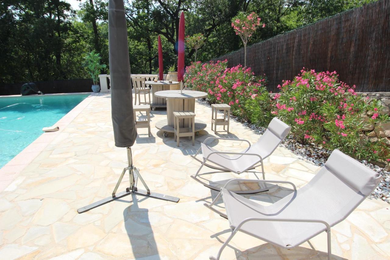 Villa Jalna Chambre, Suites Et Appartement Roquefort-les-Pins Extérieur photo